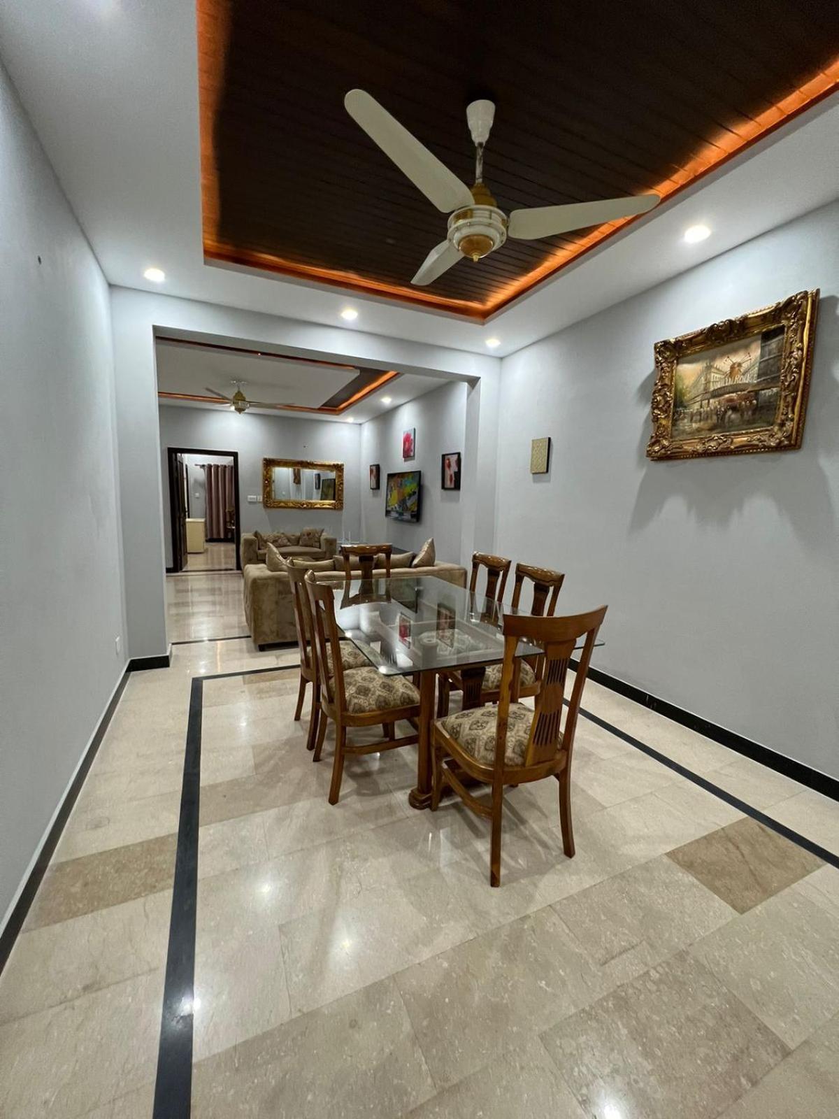 Hotel Bed & Breakfast Islamabad Esterno foto